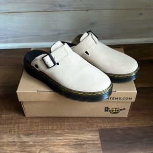 NWT- Dr. Martens Carlson Suede Clogs- Size 7